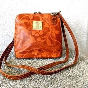 NWOT IMedici Luxury Italian Leather Crossbody Bag